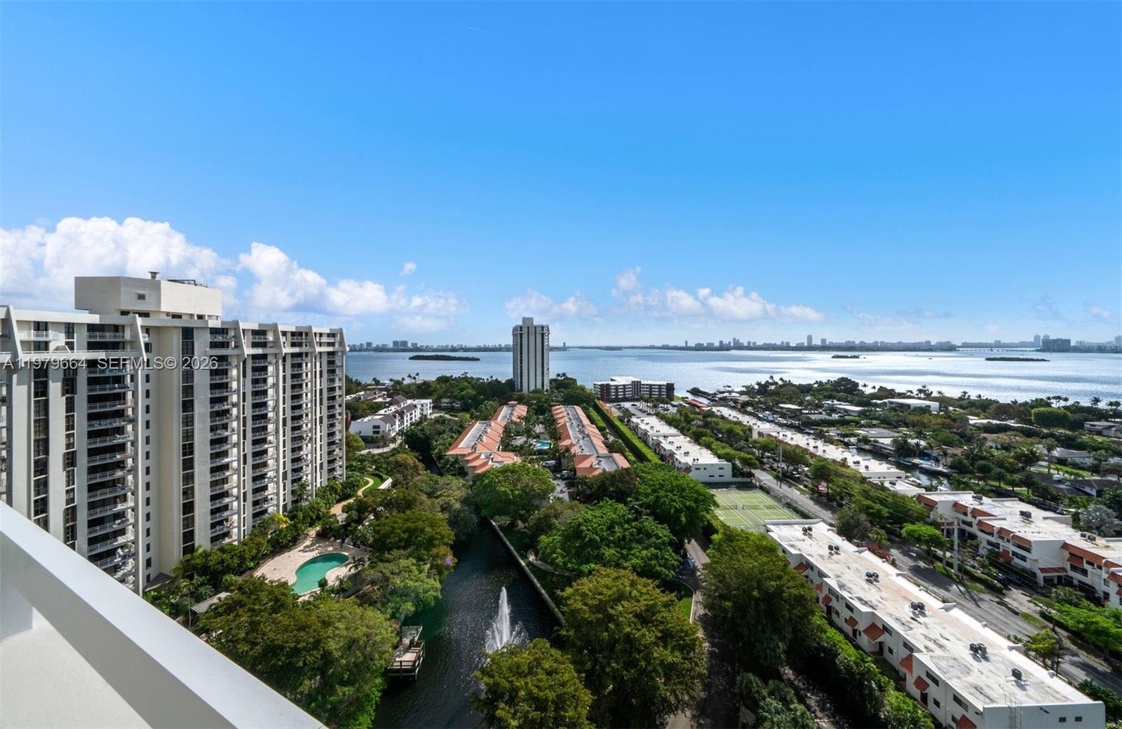 2000 Towerside Ter #PH2 Miami, FL 33138