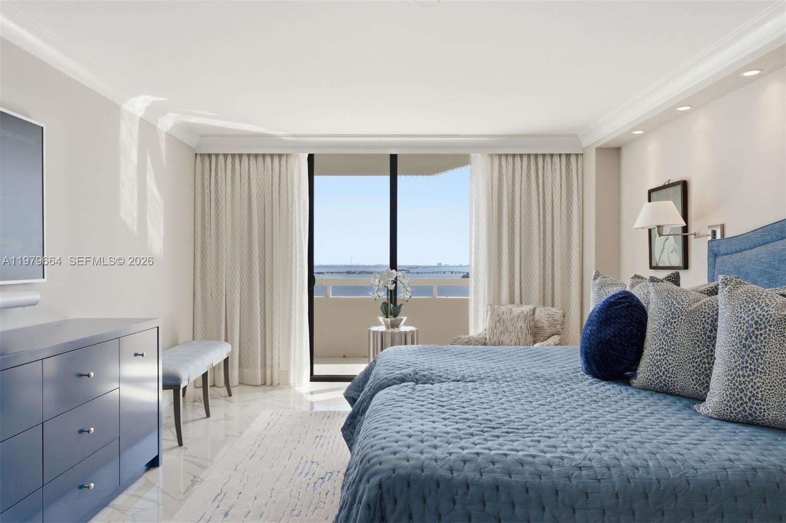 2000 Towerside Ter #PH2 Miami, FL 33138