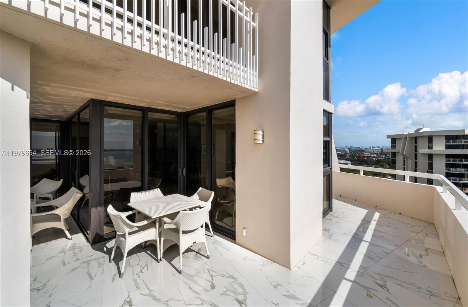 2000 Towerside Ter #PH2 Miami, FL 33138