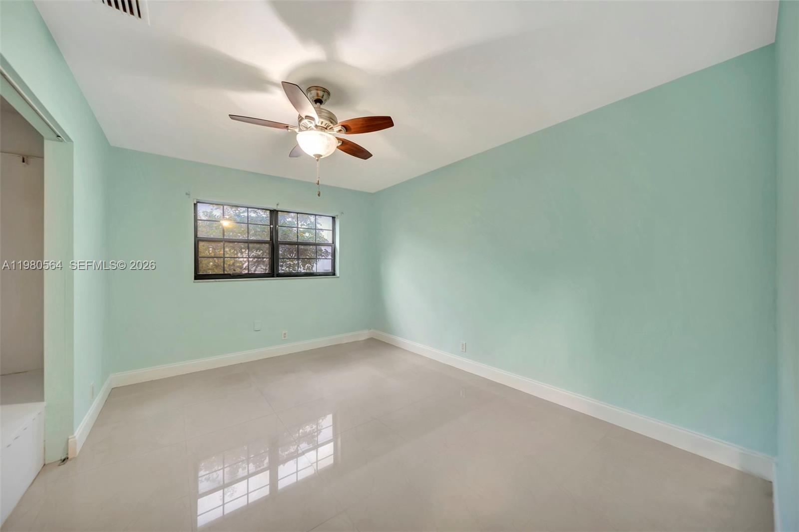 5137 SW 87th Ter Cooper City, FL 33328