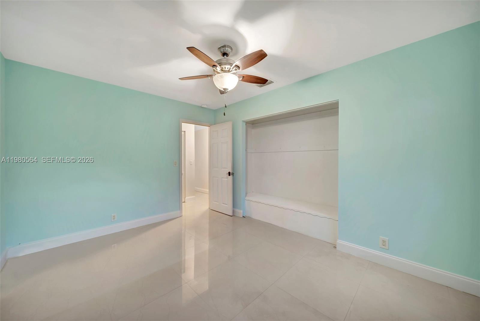 5137 SW 87th Ter Cooper City, FL 33328