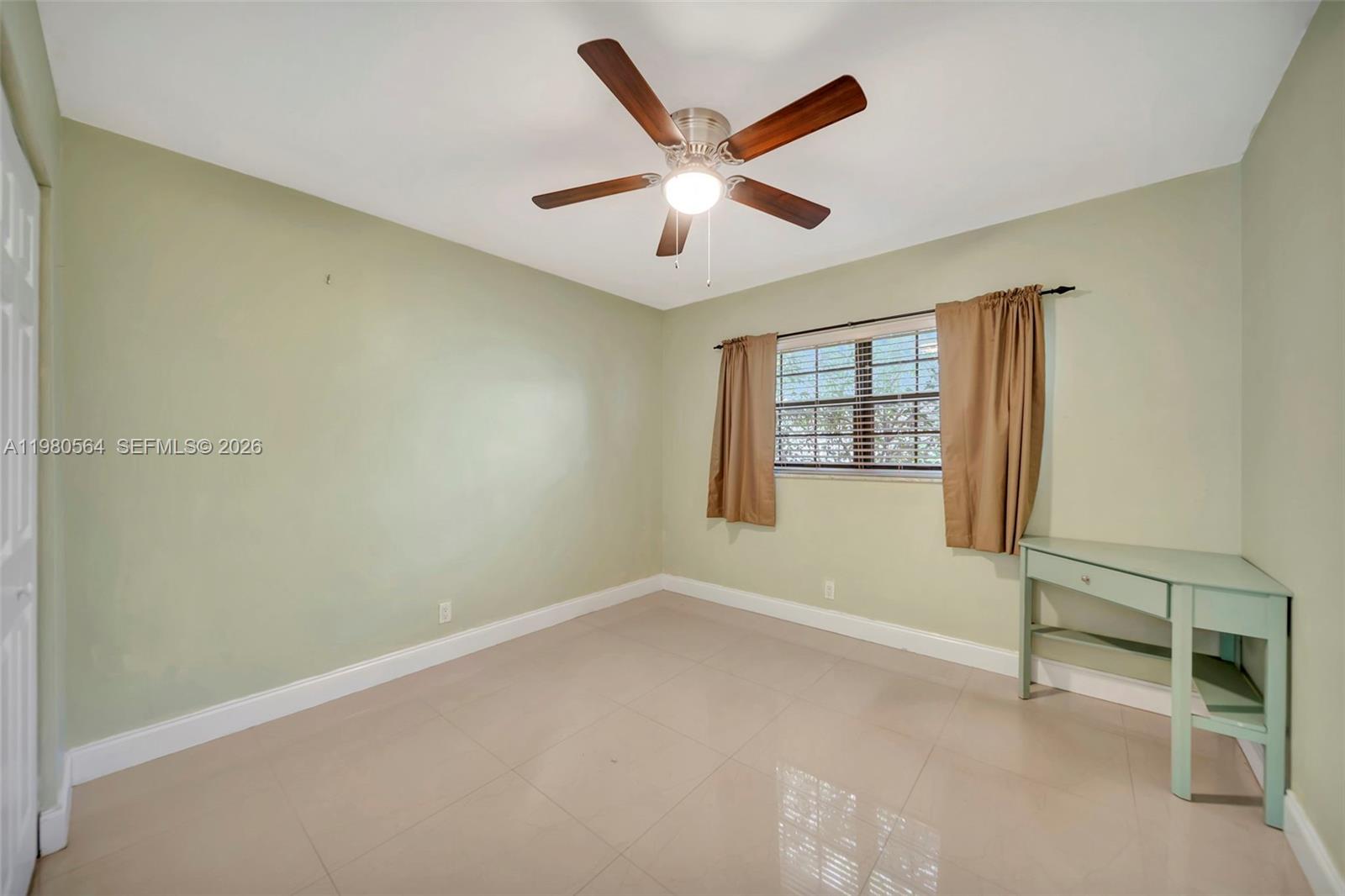 5137 SW 87th Ter Cooper City, FL 33328