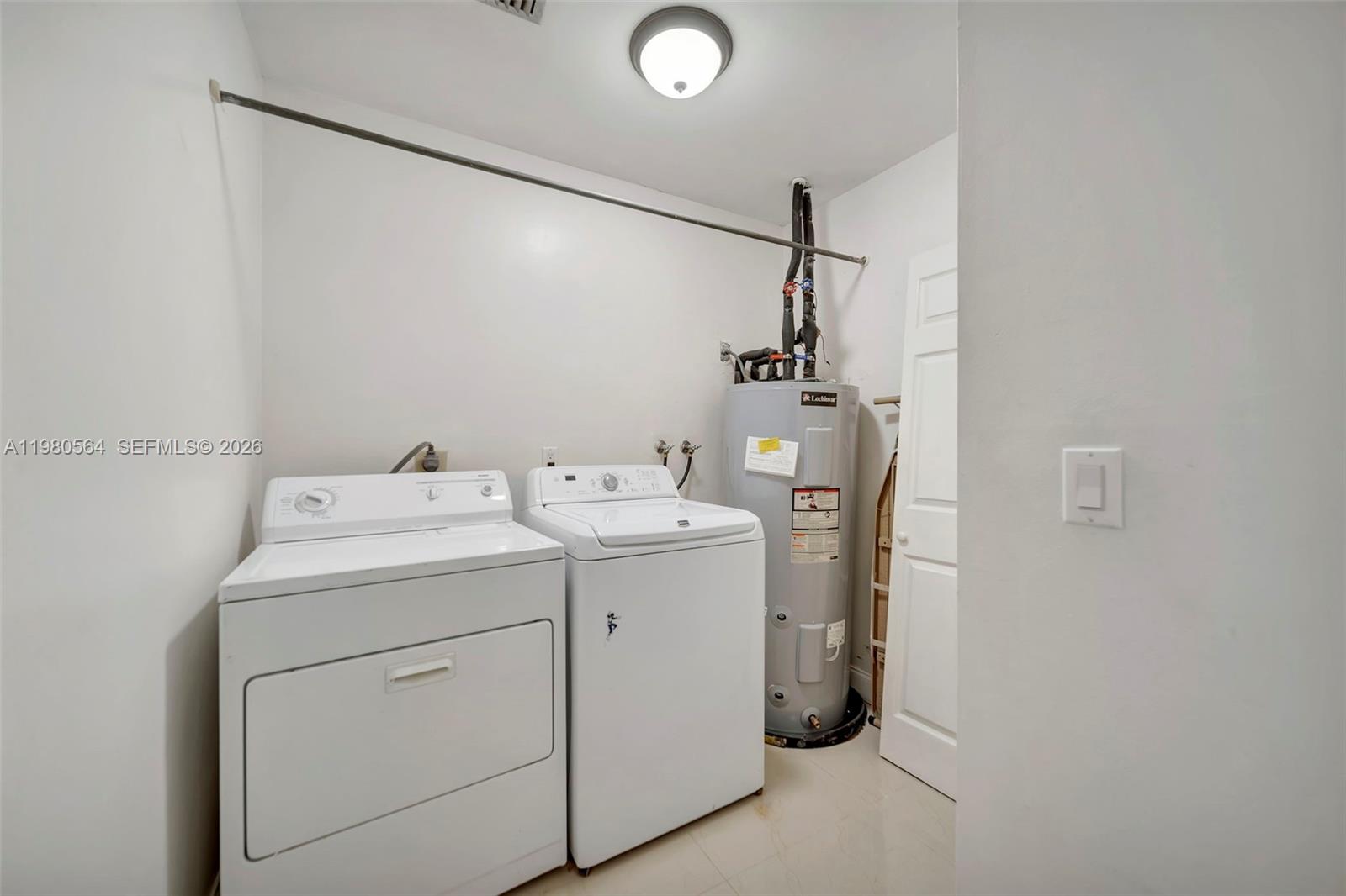 5137 SW 87th Ter Cooper City, FL 33328