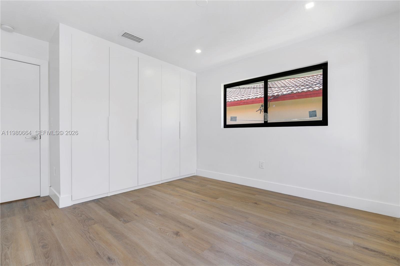 8951 Byron Ave Surfside, FL 33154