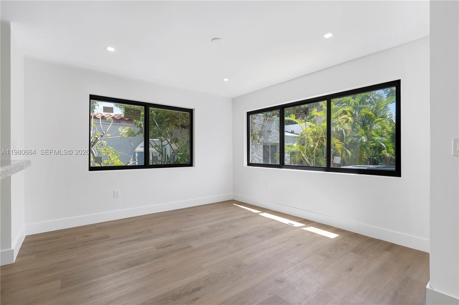 8951 Byron Ave Surfside, FL 33154