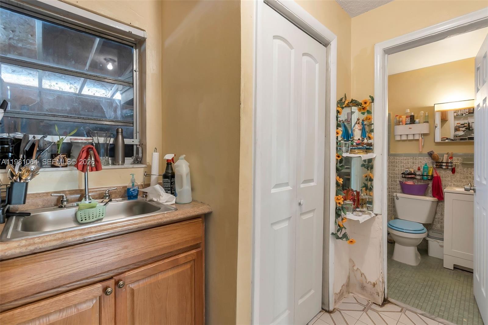 3250 NW 14th Ter Miami, FL 33125