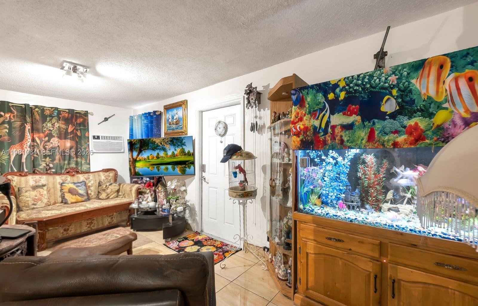 3250 NW 14th Ter Miami, FL 33125