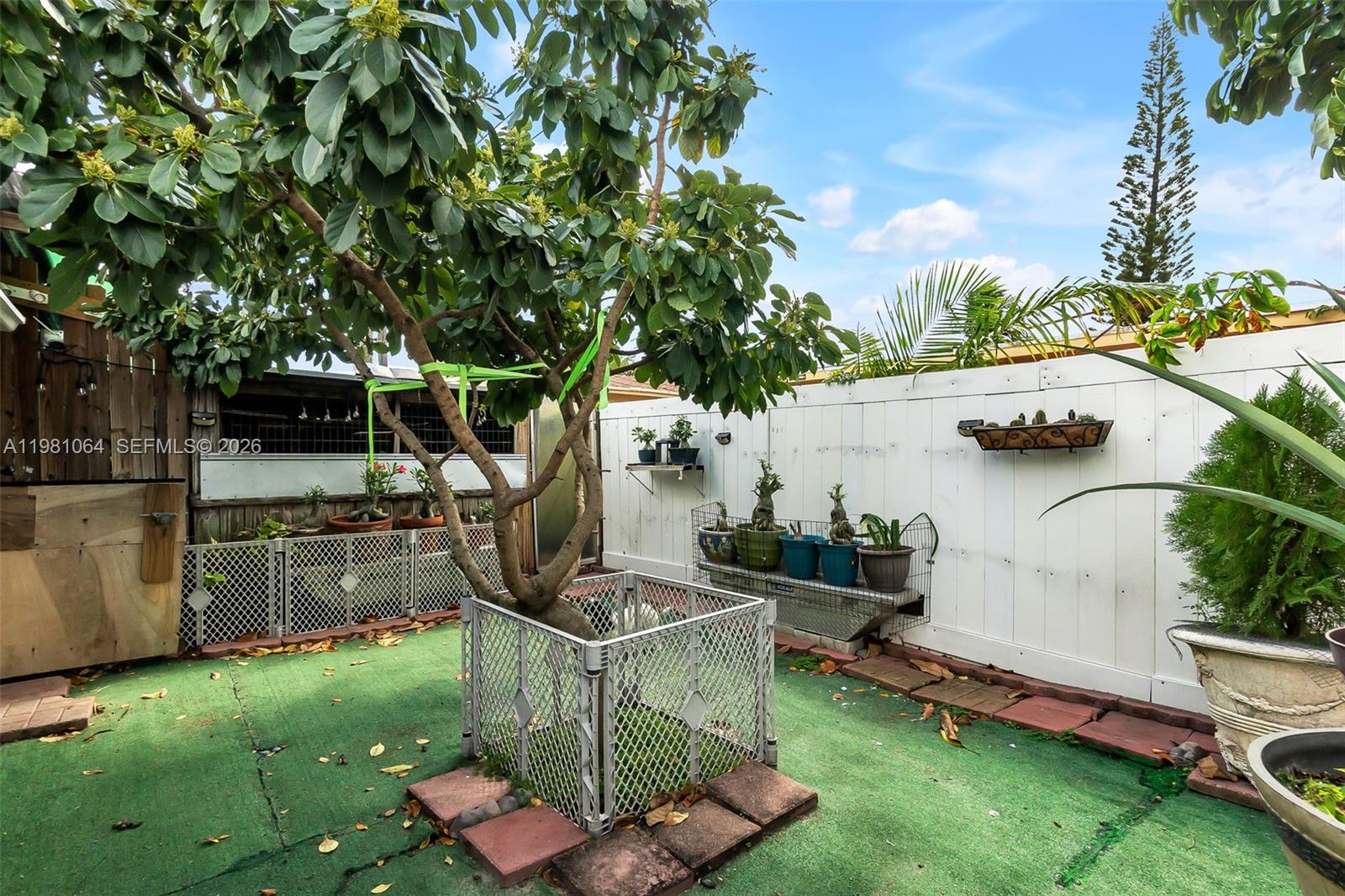 3250 NW 14th Ter Miami, FL 33125