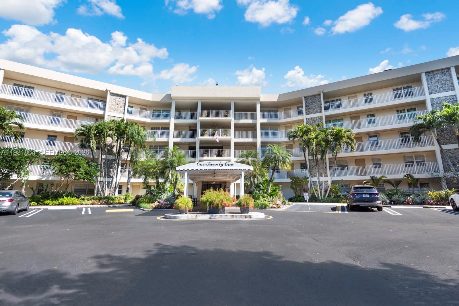 800 Cypress Grv Dr #509 Pompano Beach, FL 33069