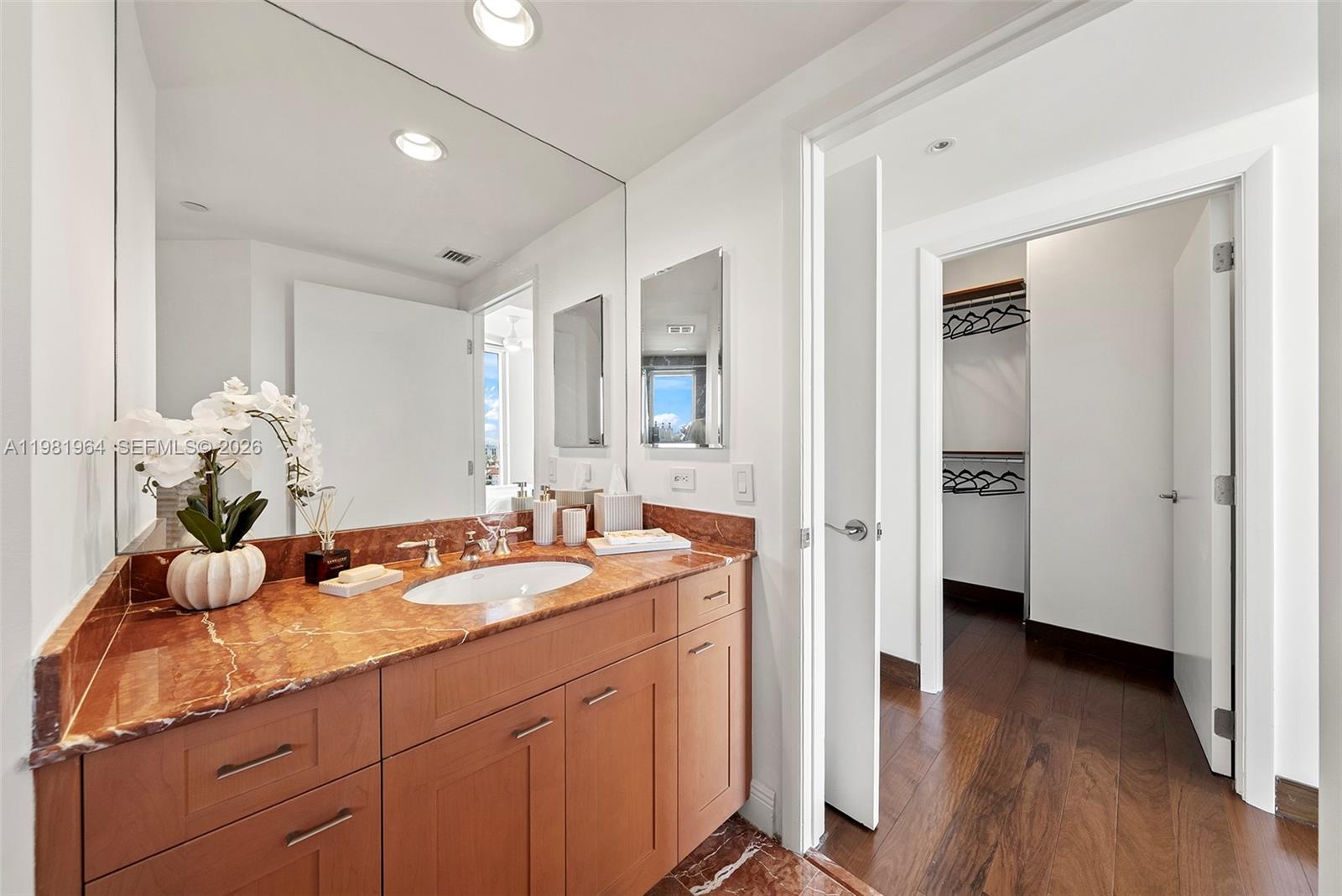 6000 Island Blvd #1208 Aventura, FL 33160