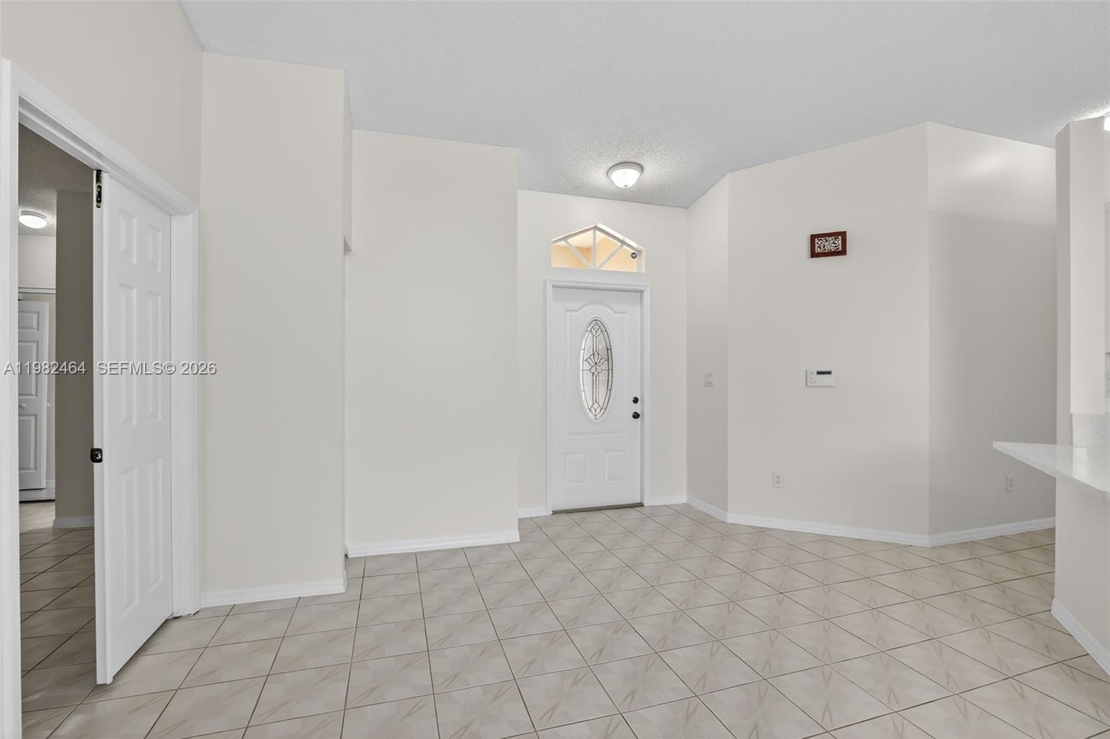 1281 NW 170th Ave Pembroke Pines, FL 33028