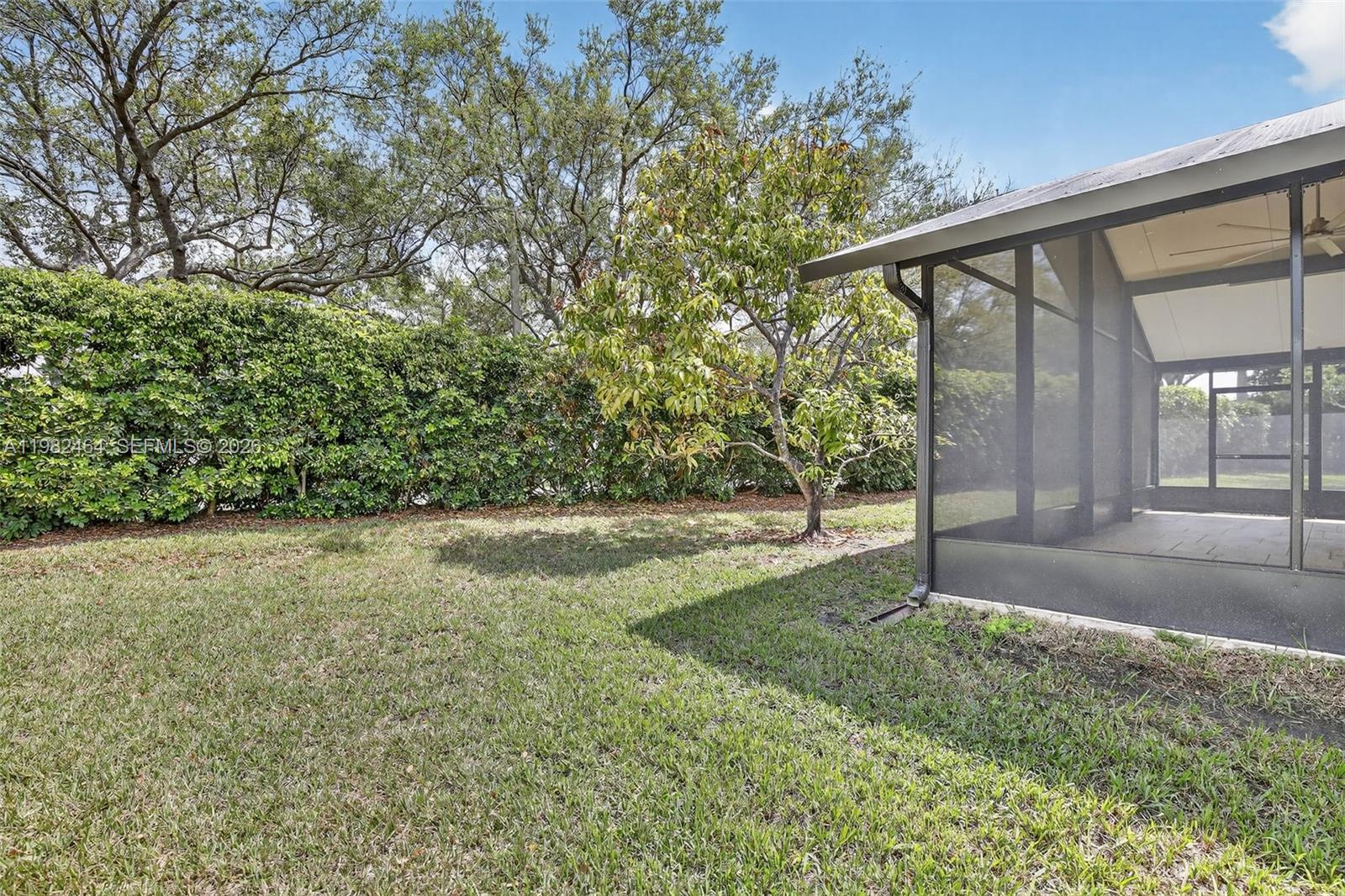 1281 NW 170th Ave Pembroke Pines, FL 33028