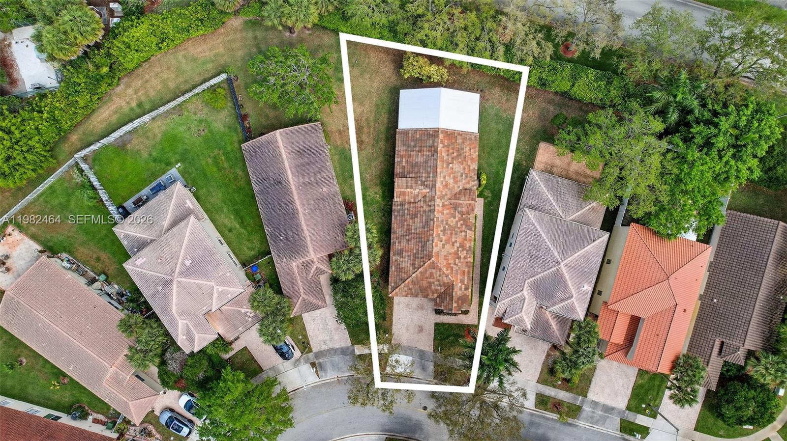 1281 NW 170th Ave Pembroke Pines, FL 33028