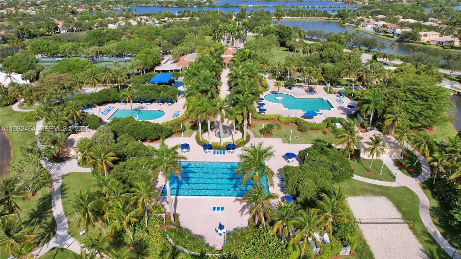 1281 NW 170th Ave Pembroke Pines, FL 33028