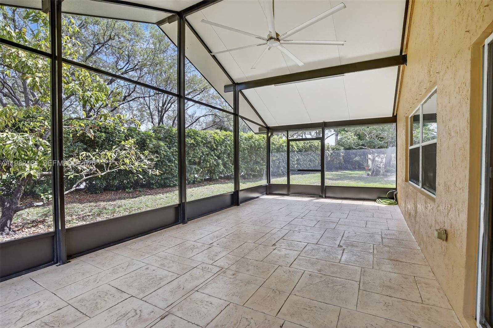 1281 NW 170th Ave Pembroke Pines, FL 33028