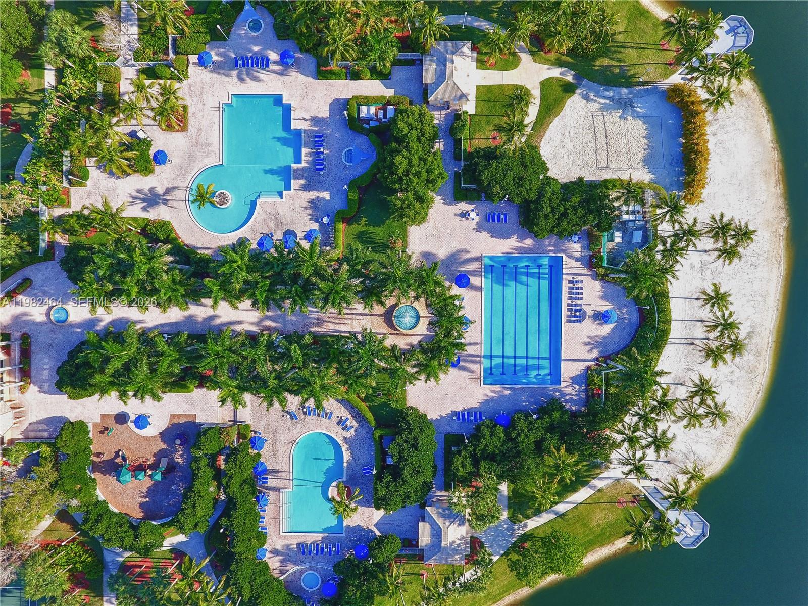 1281 NW 170th Ave Pembroke Pines, FL 33028