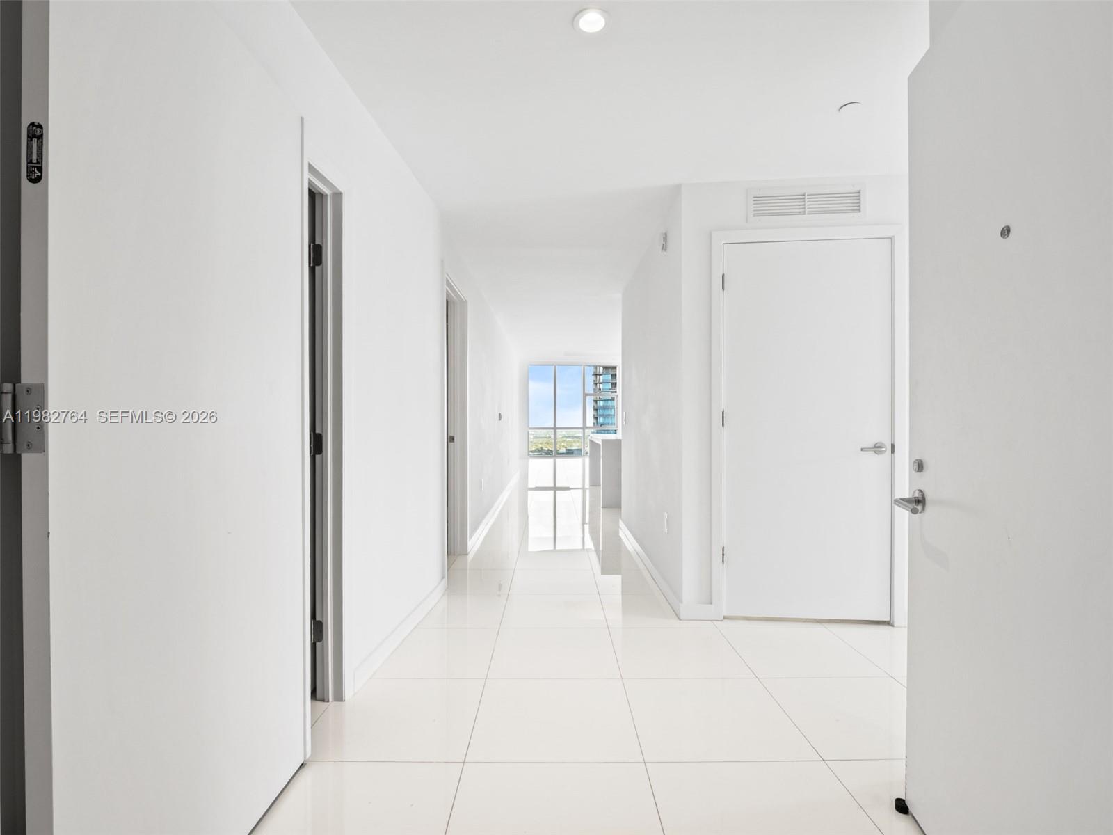 851 NE 1st Ave #4801 Miami, FL 33132