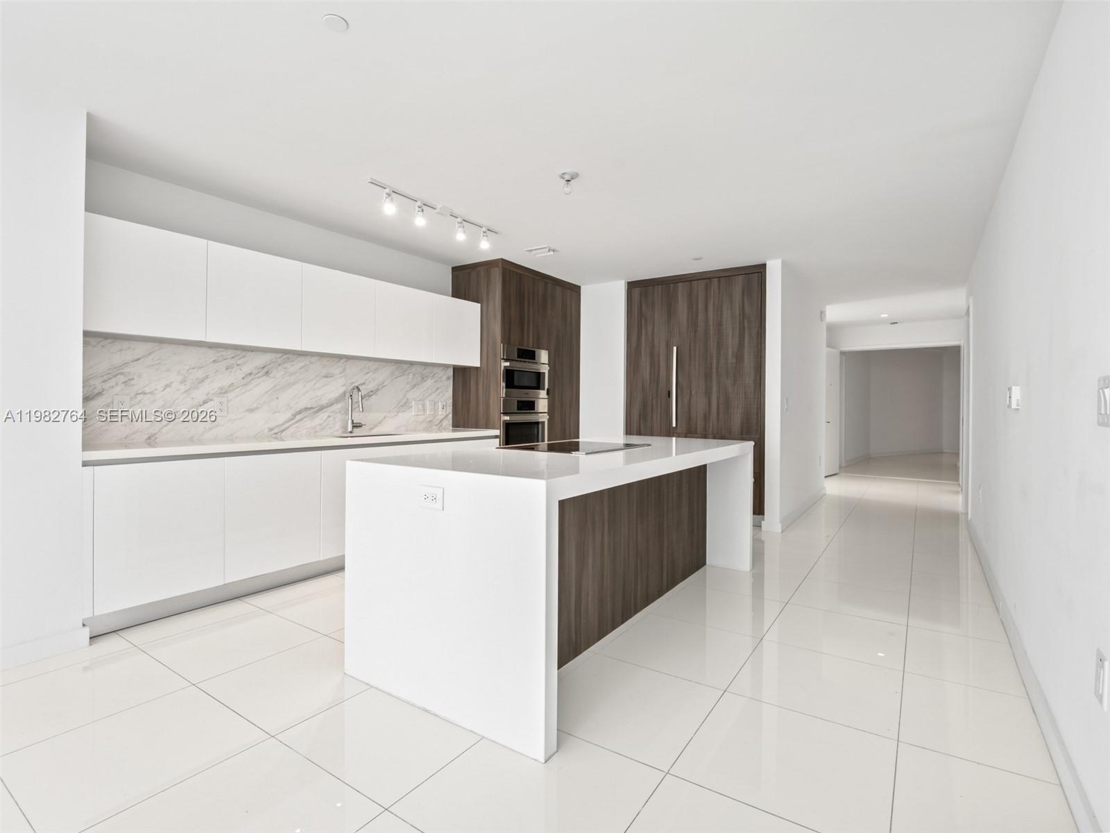 851 NE 1st Ave #4801 Miami, FL 33132