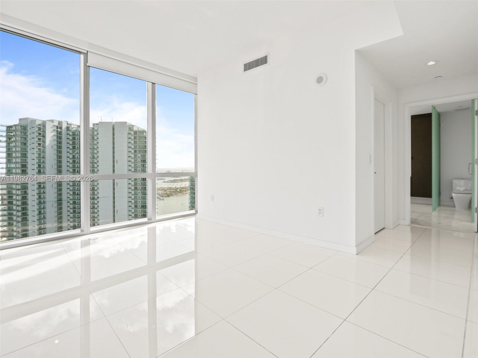 851 NE 1st Ave #4801 Miami, FL 33132