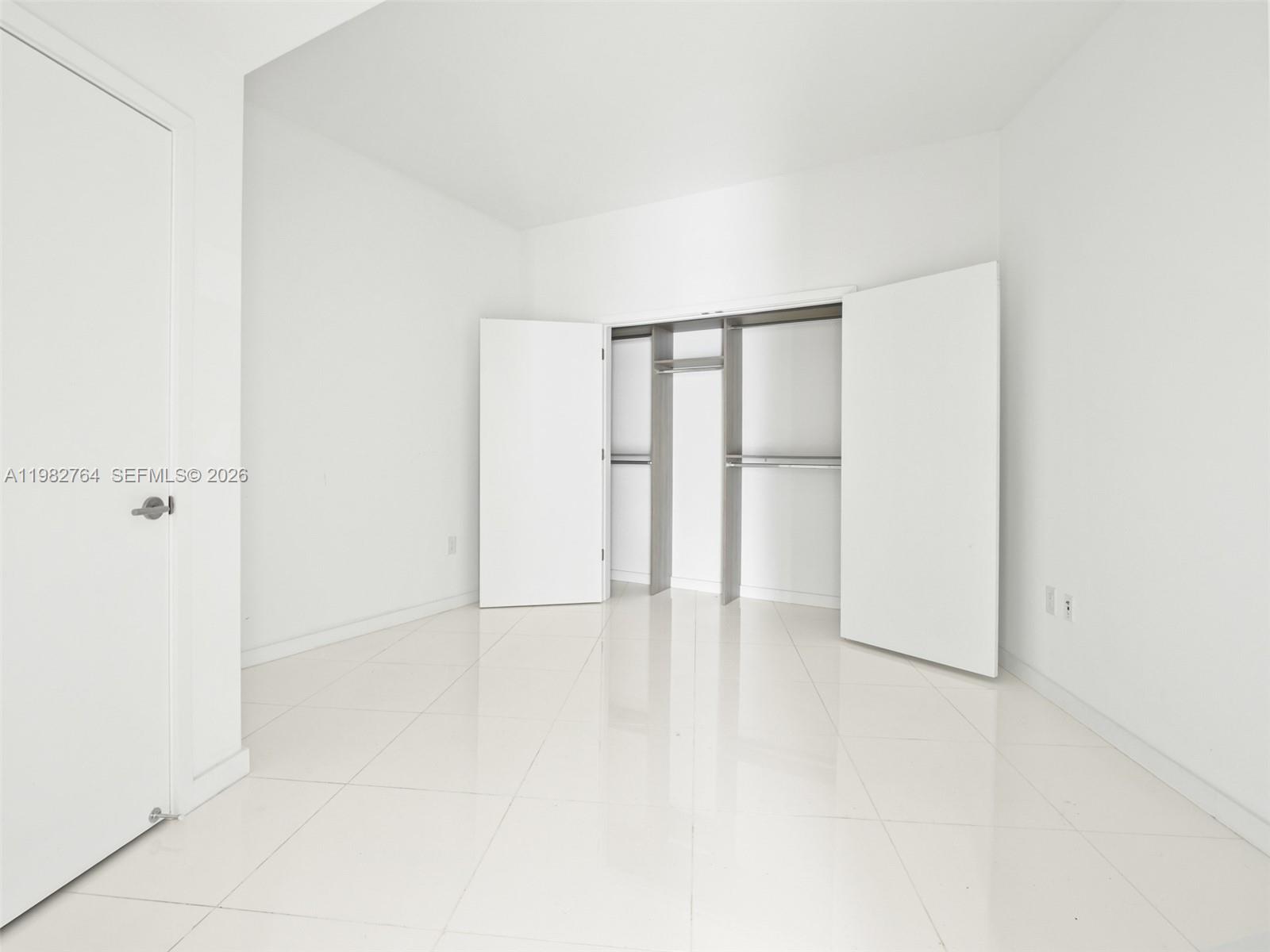 851 NE 1st Ave #4801 Miami, FL 33132