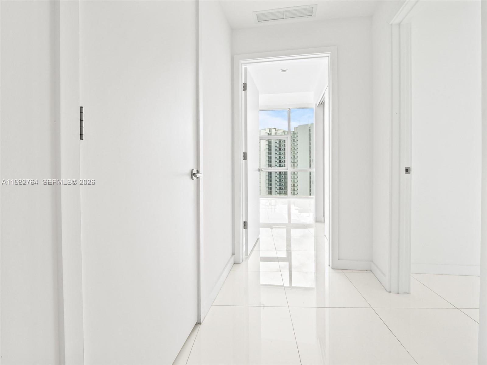 851 NE 1st Ave #4801 Miami, FL 33132