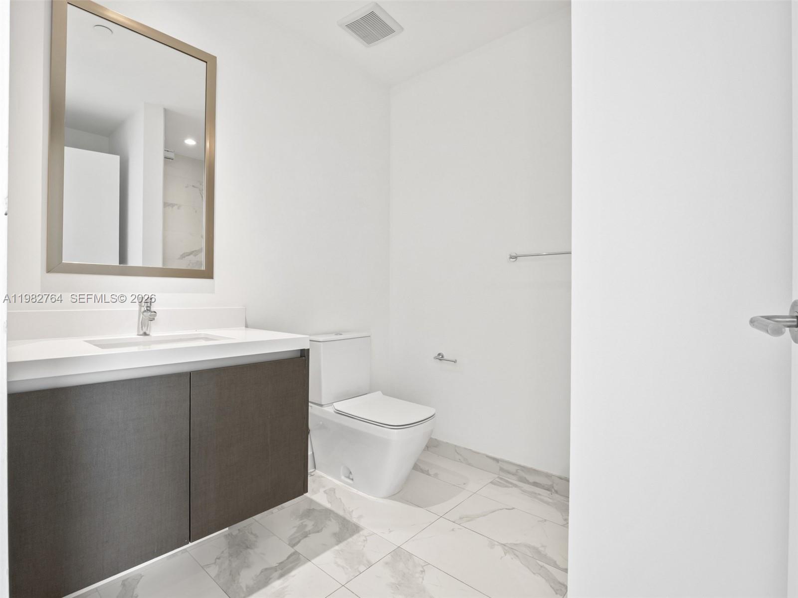 851 NE 1st Ave #4801 Miami, FL 33132