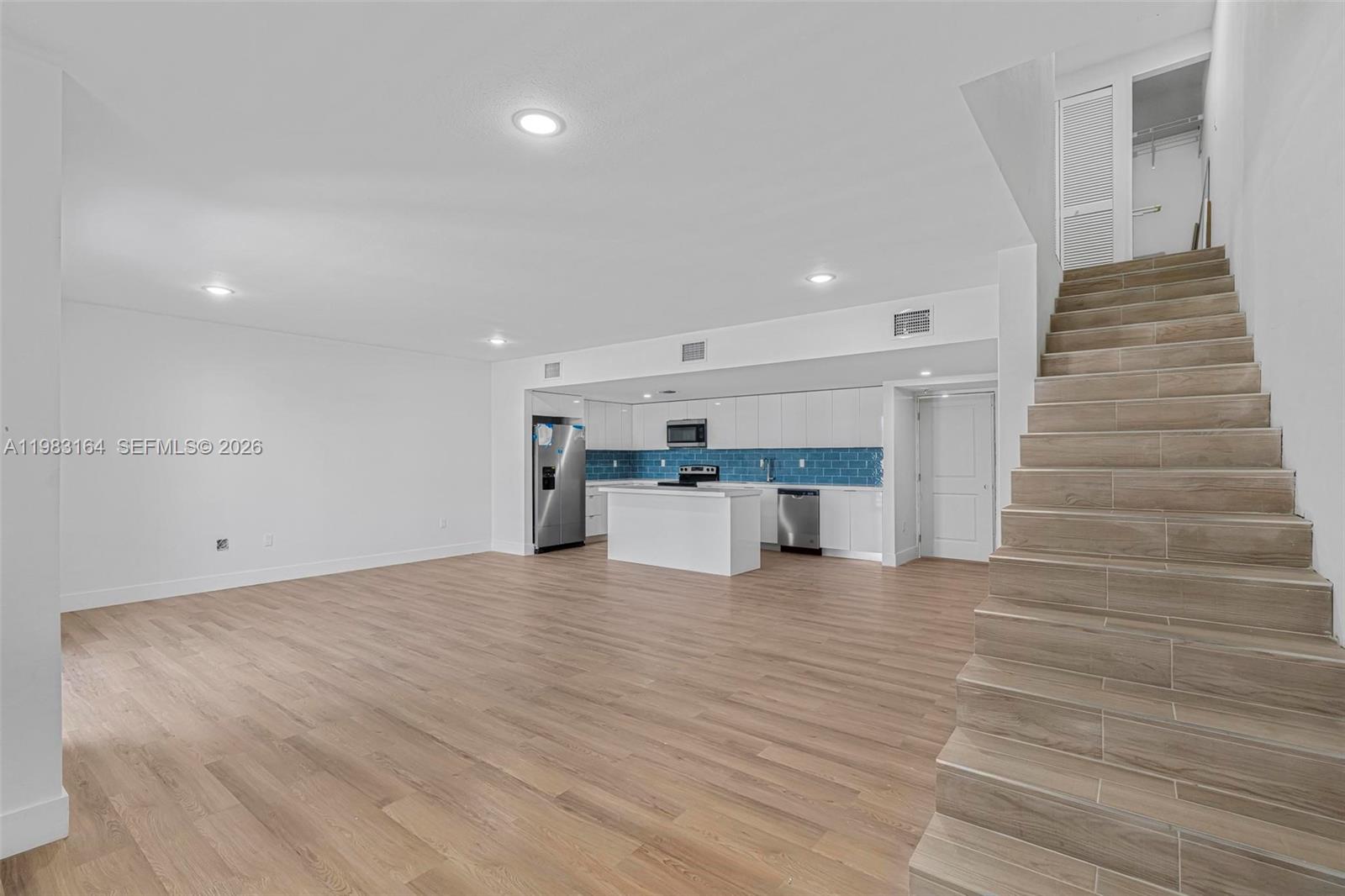 16955 SW 100th Ave Miami, FL 33157