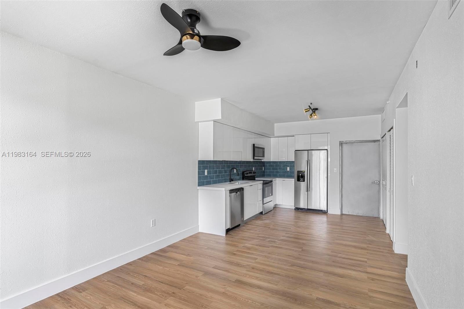 16955 SW 100th Ave Miami, FL 33157