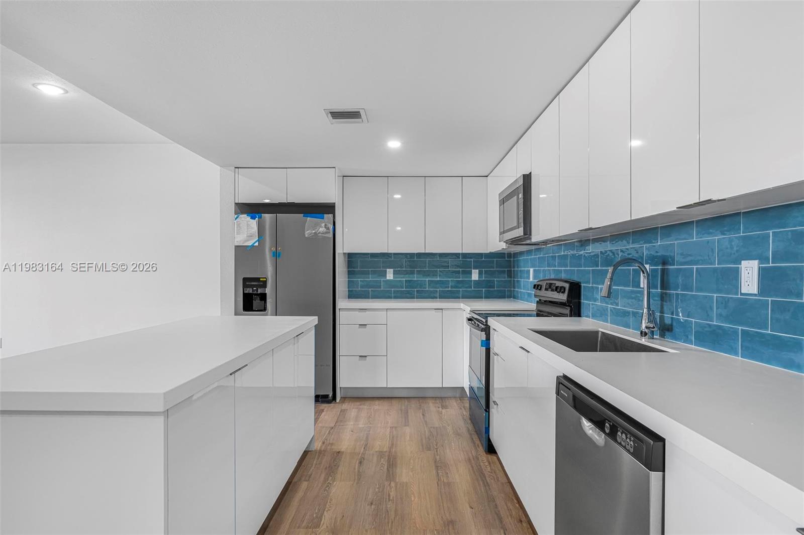 16955 SW 100th Ave Miami, FL 33157