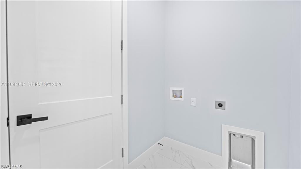 1210 Clayton Lehigh Acres, FL 33972