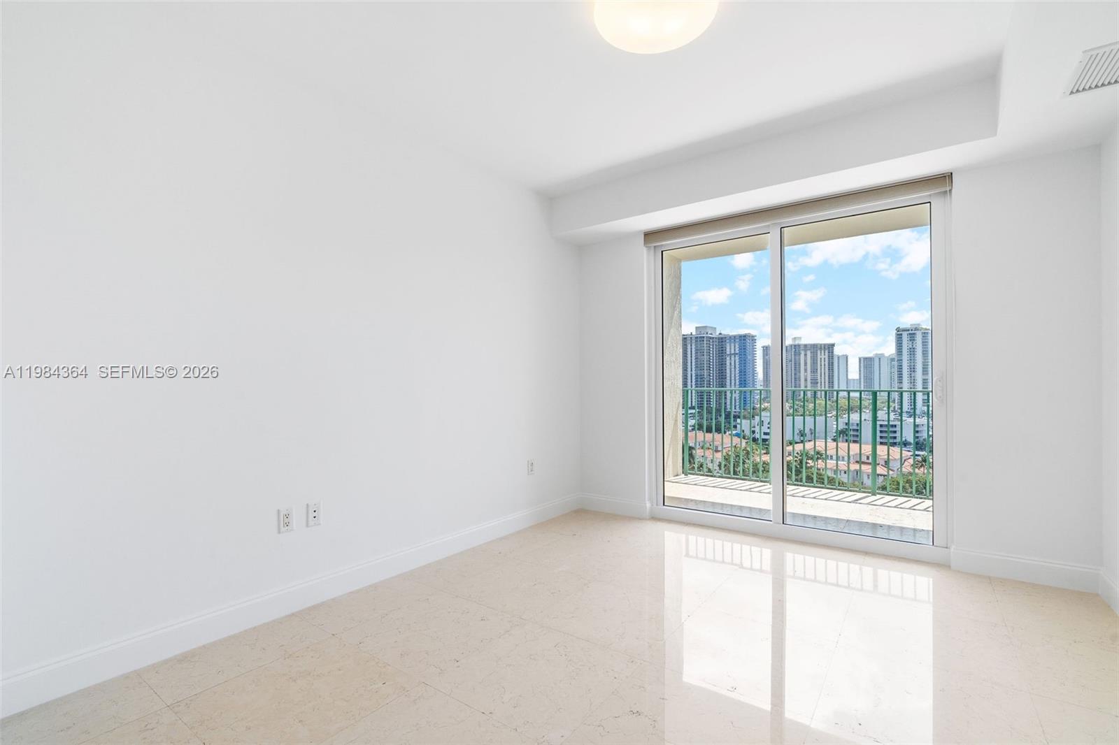 20000 E Country Clb Dr #1109 Aventura, FL 33180