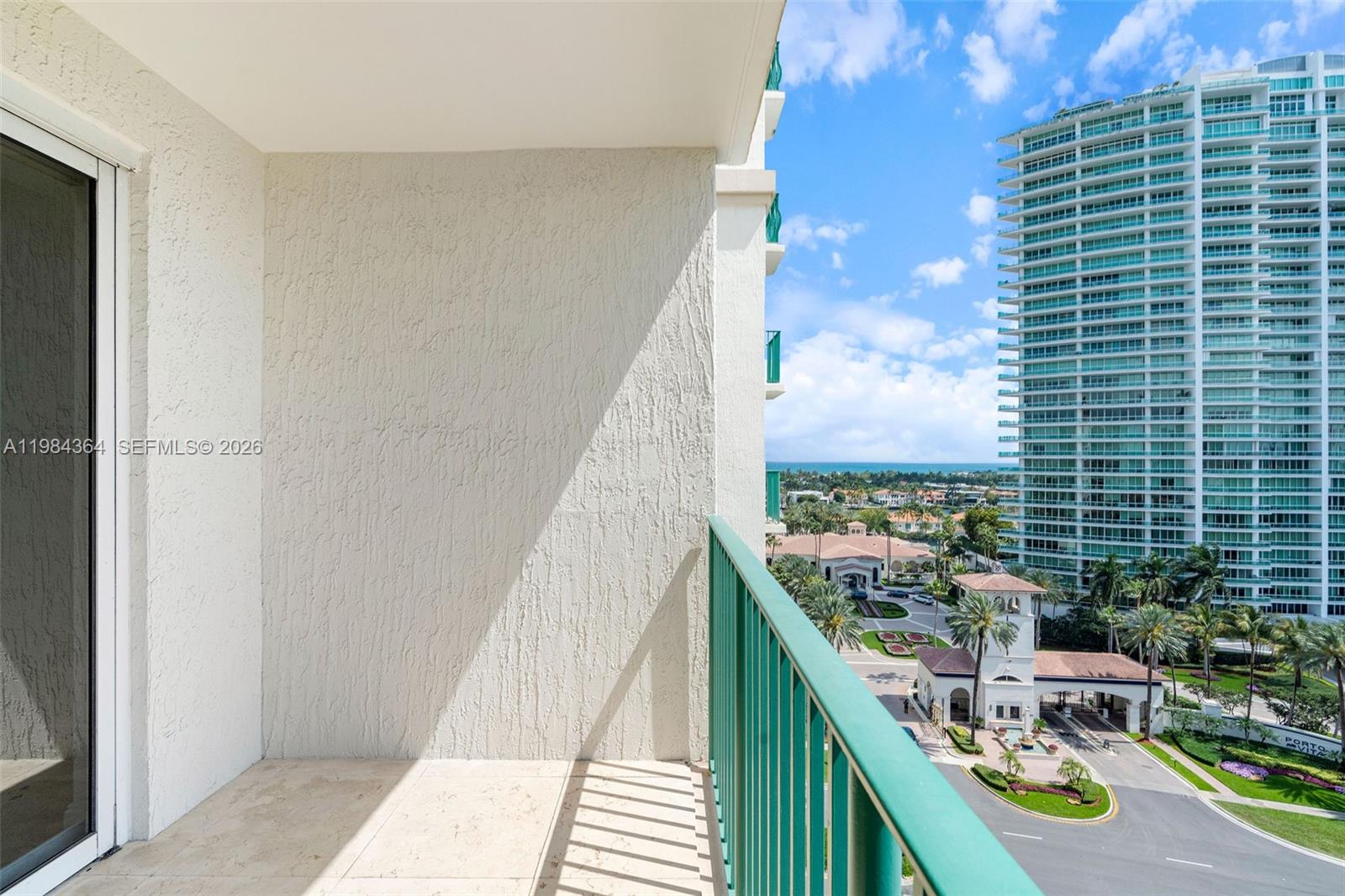20000 E Country Clb Dr #1109 Aventura, FL 33180