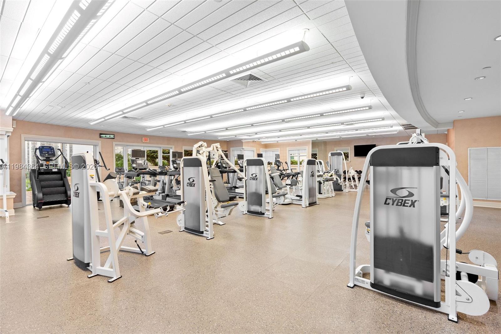 20000 E Country Clb Dr #1109 Aventura, FL 33180