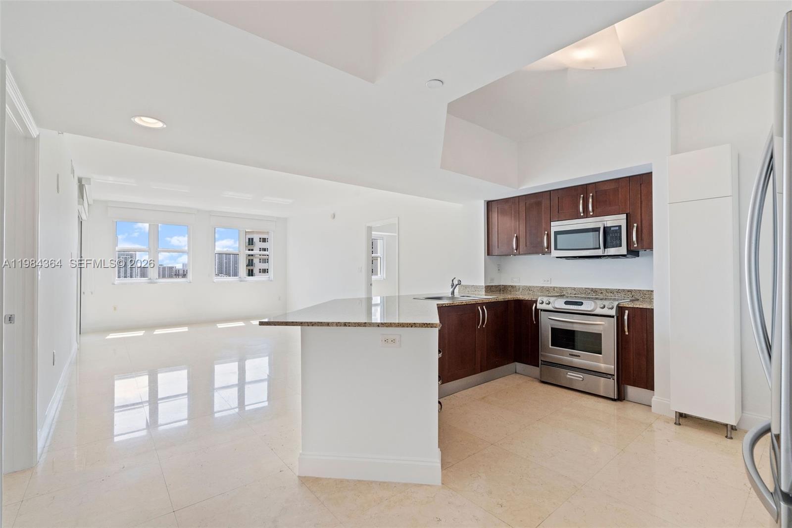 20000 E Country Clb Dr #1109 Aventura, FL 33180