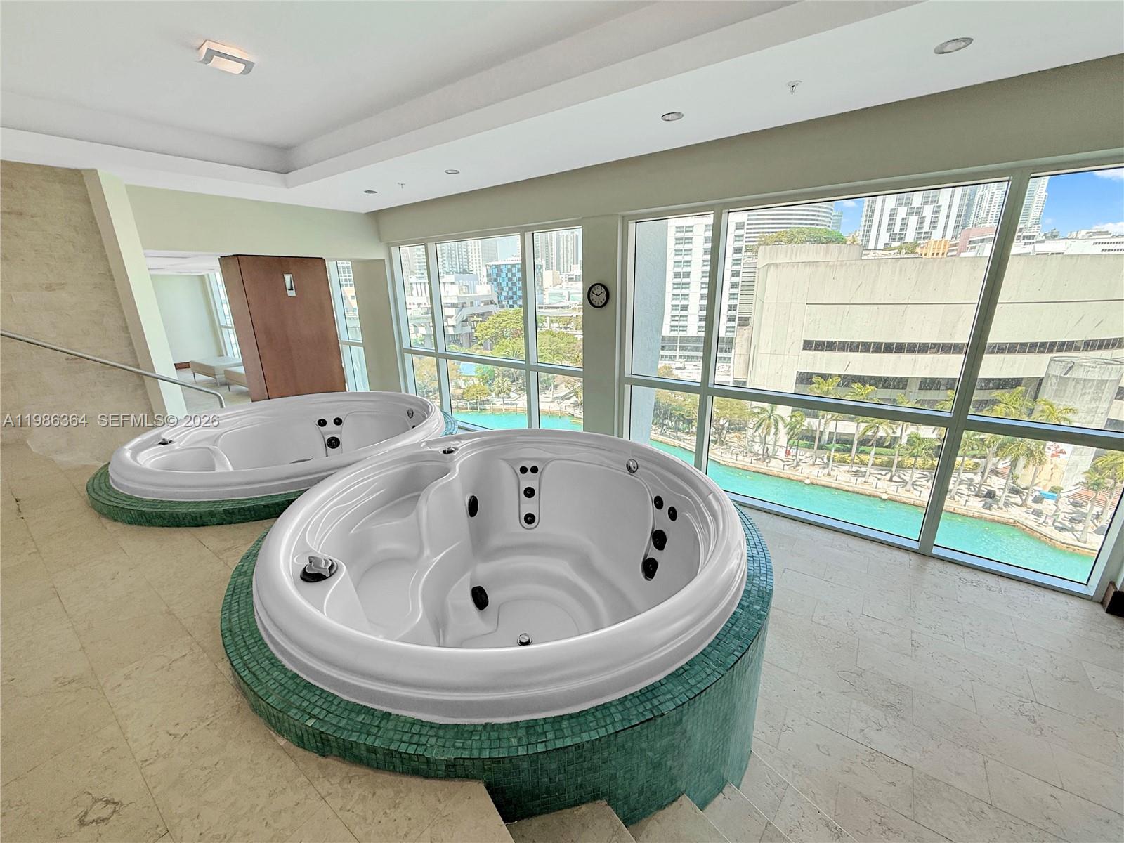 image Brickell on the River South36