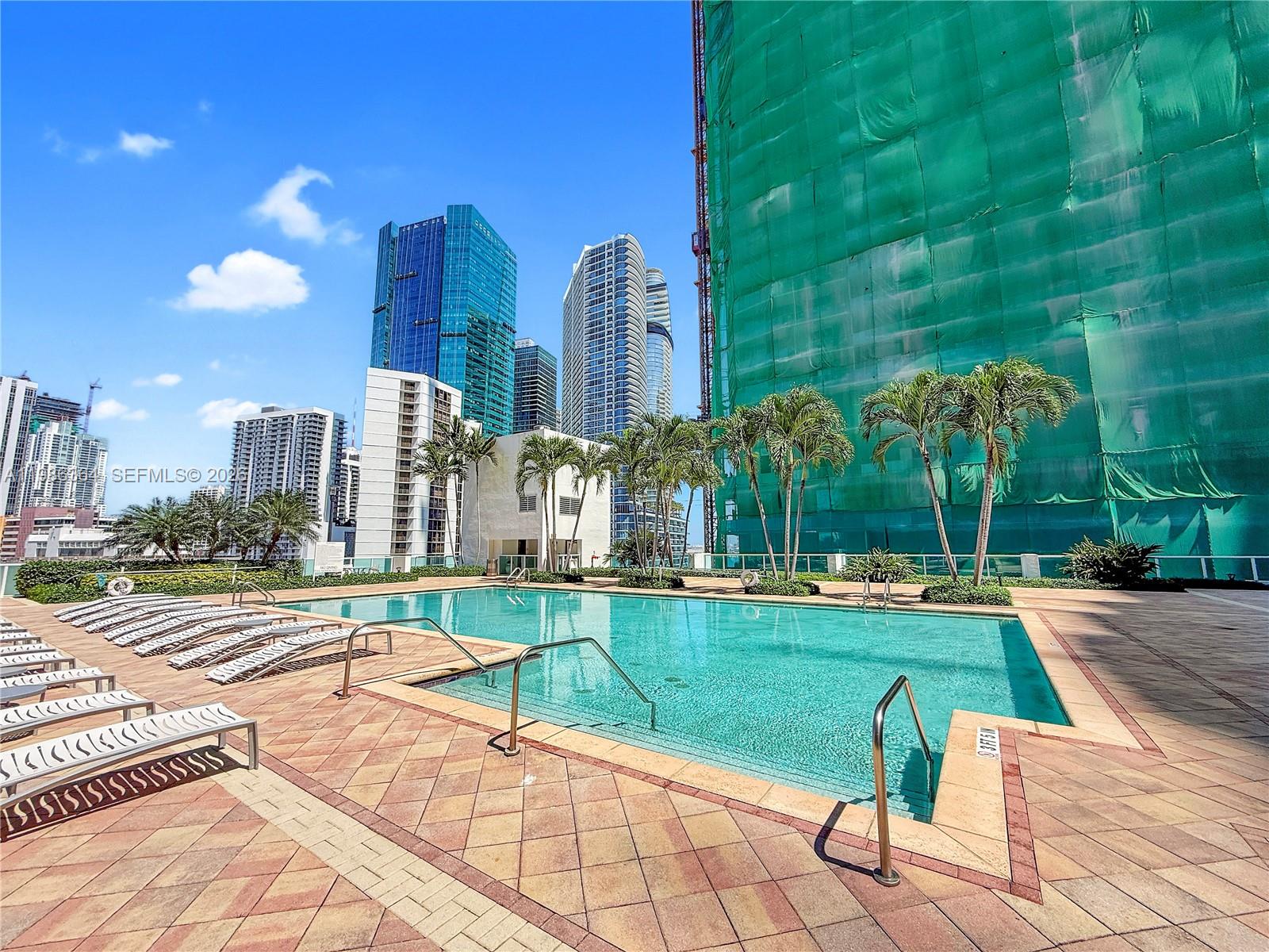 image Brickell on the River South39