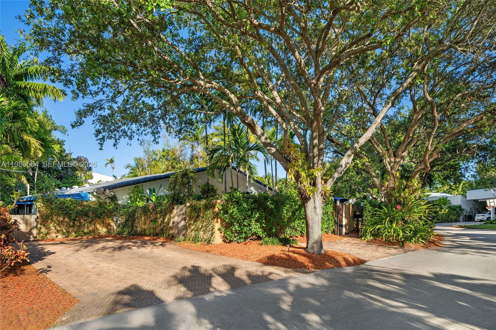 269 Cranwood Dr Key Biscayne, FL 33149