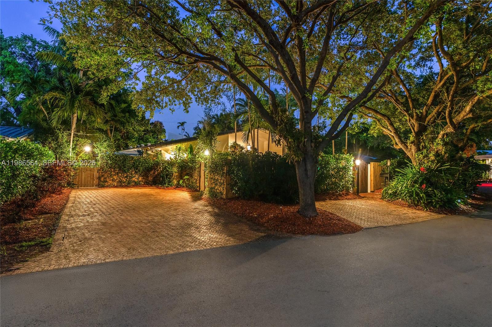 269 Cranwood Dr Key Biscayne, FL 33149