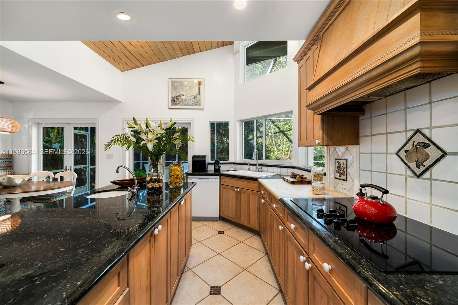 269 Cranwood Dr Key Biscayne, FL 33149