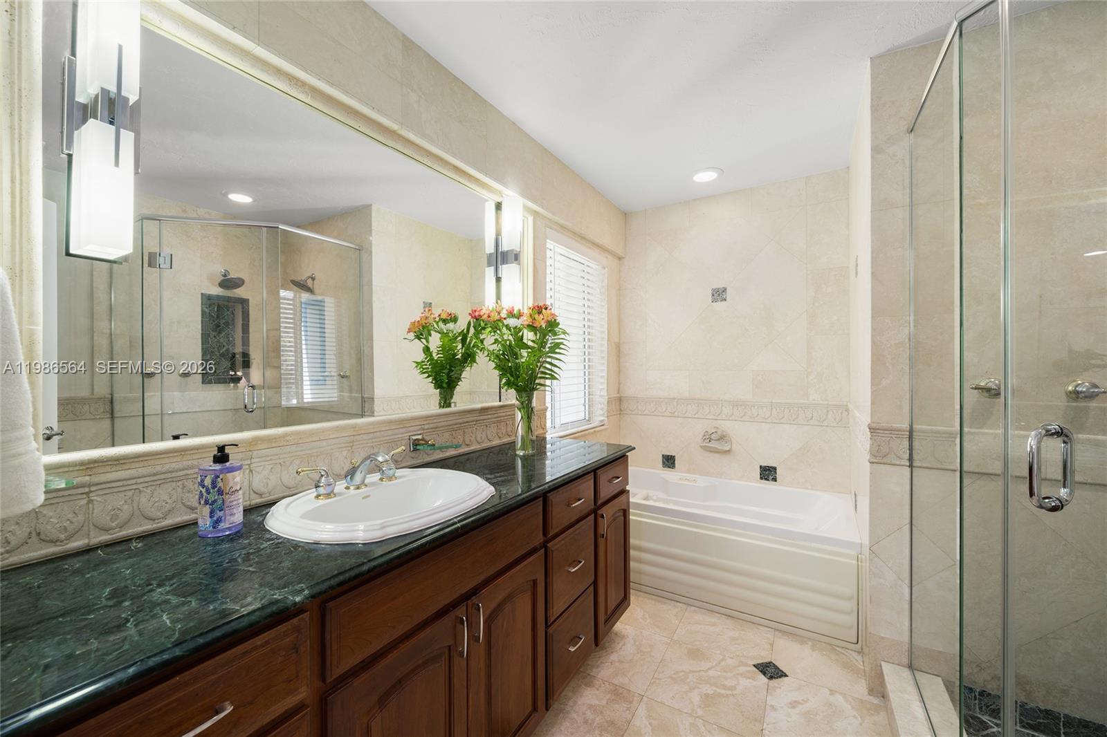 269 Cranwood Dr Key Biscayne, FL 33149