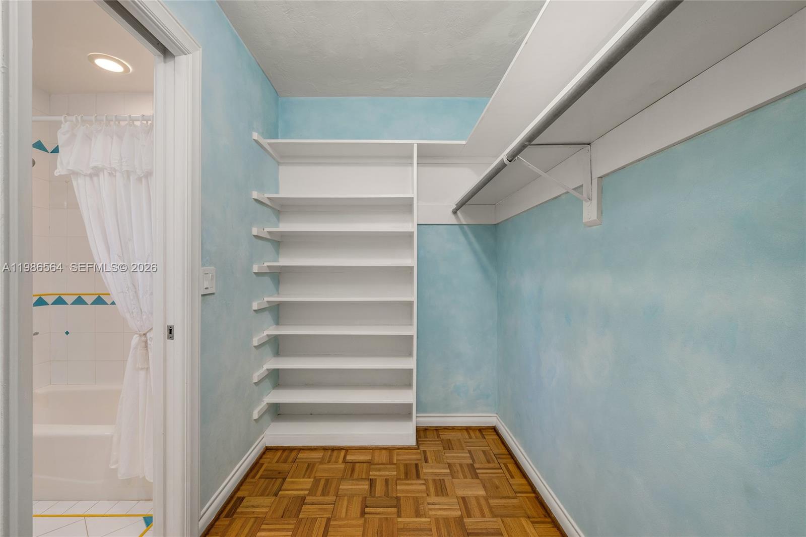 269 Cranwood Dr Key Biscayne, FL 33149