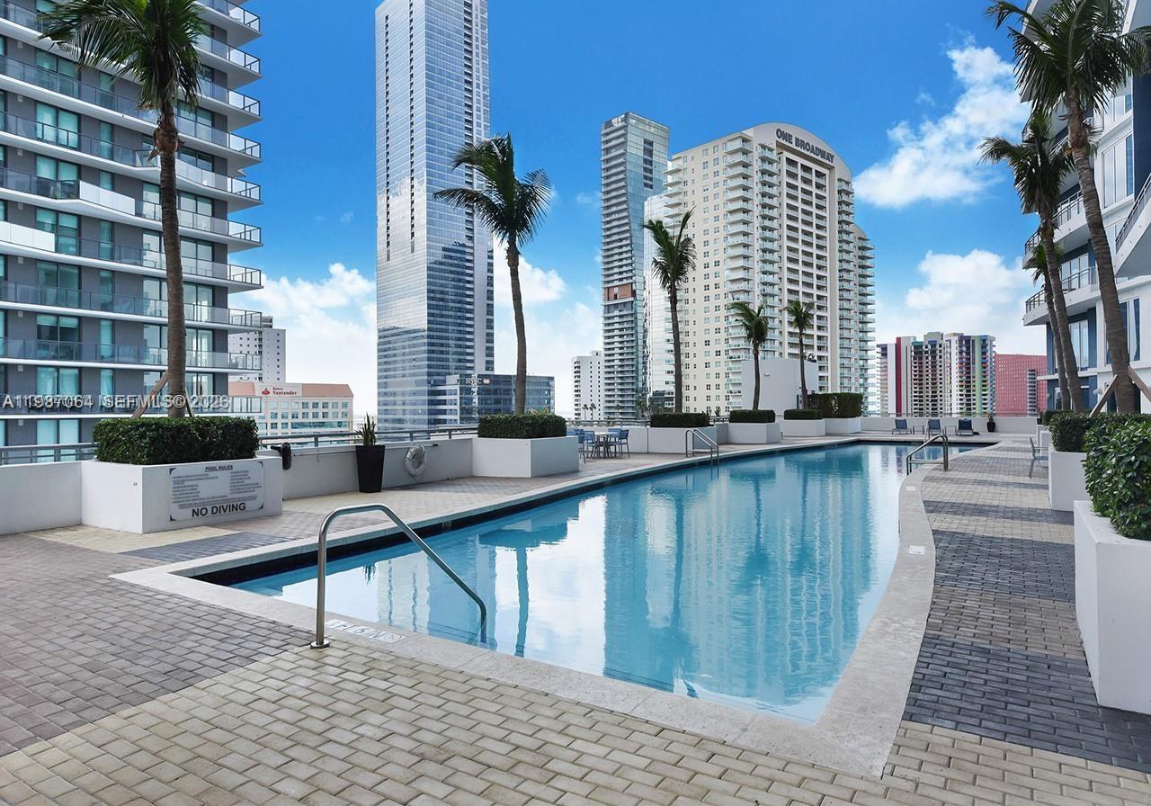 image Infinity at Brickell16