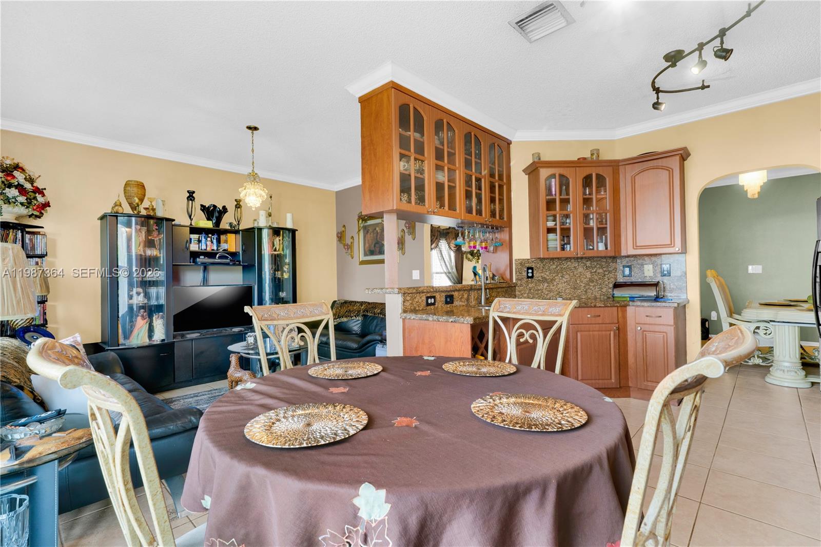 19269 NW 14th St Pembroke Pines, FL 33029