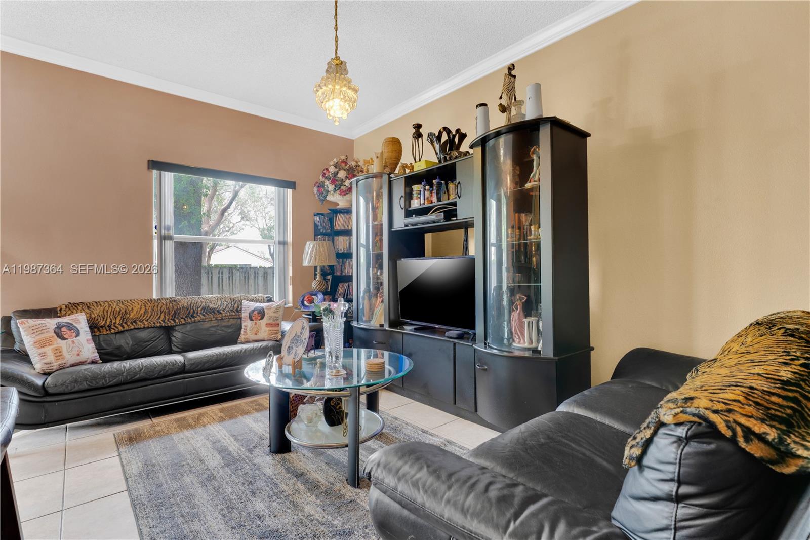 19269 NW 14th St Pembroke Pines, FL 33029