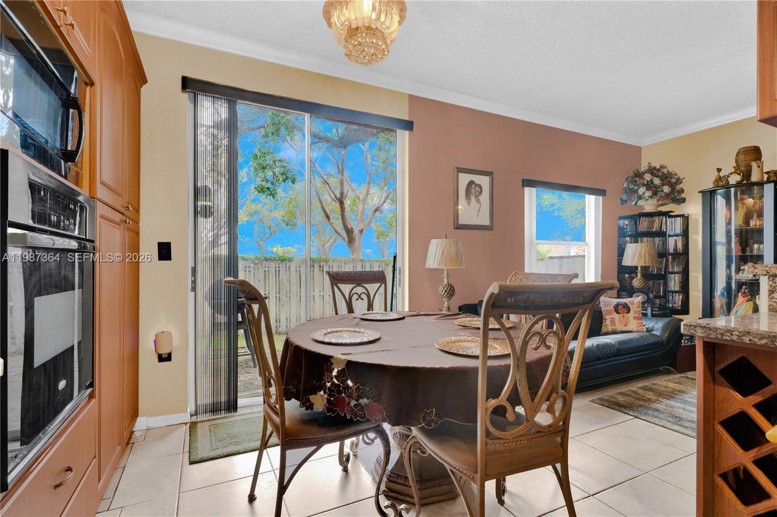 19269 NW 14th St Pembroke Pines, FL 33029