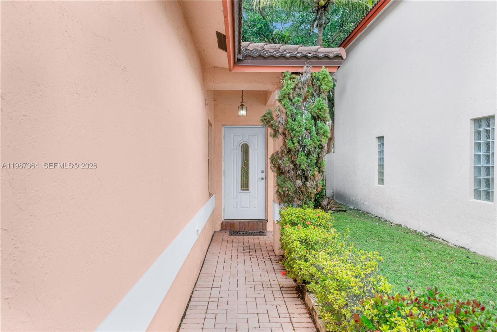 19269 NW 14th St Pembroke Pines, FL 33029