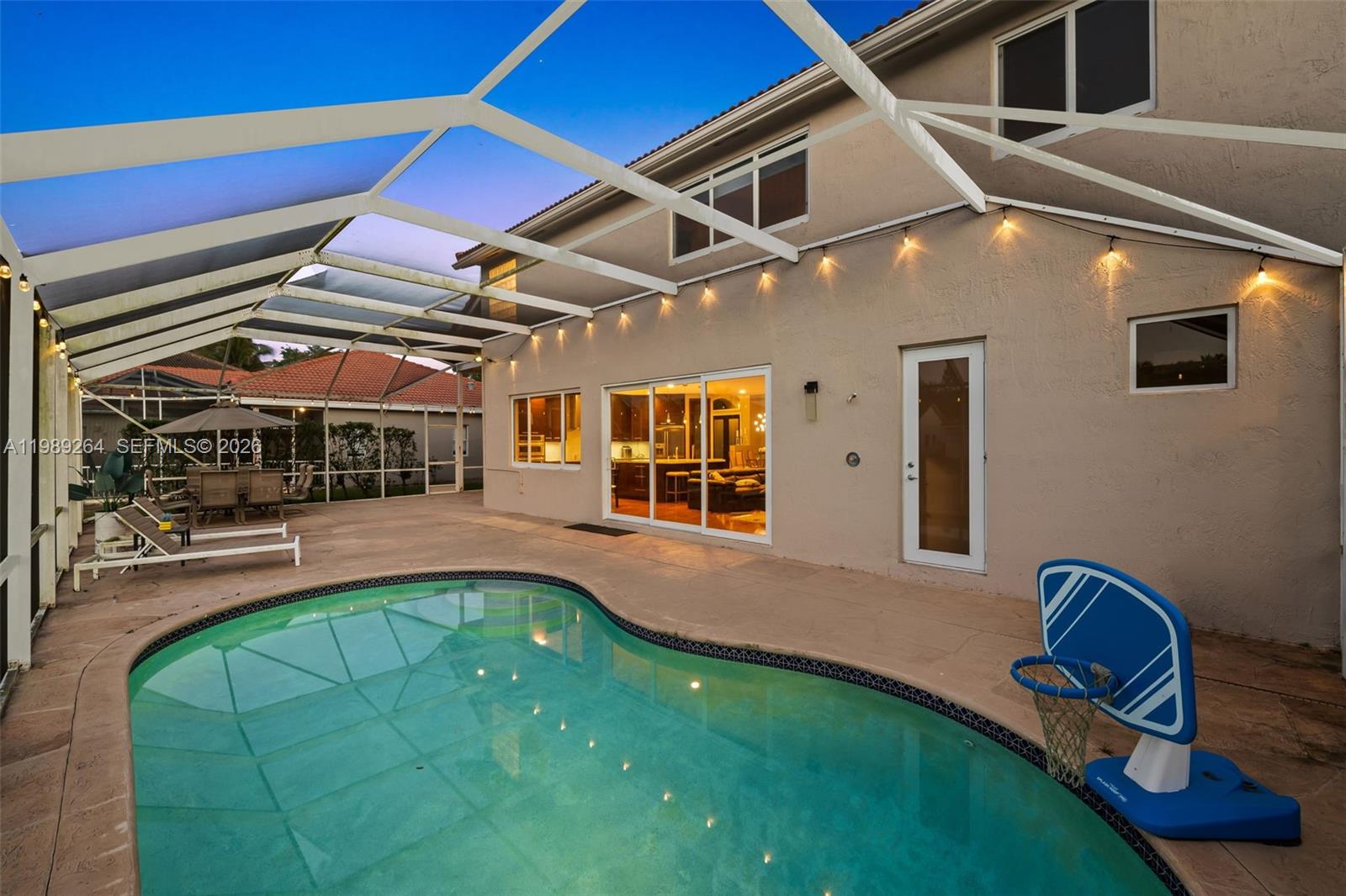 10237 NW 53rd Ct Coral Springs, FL 33076