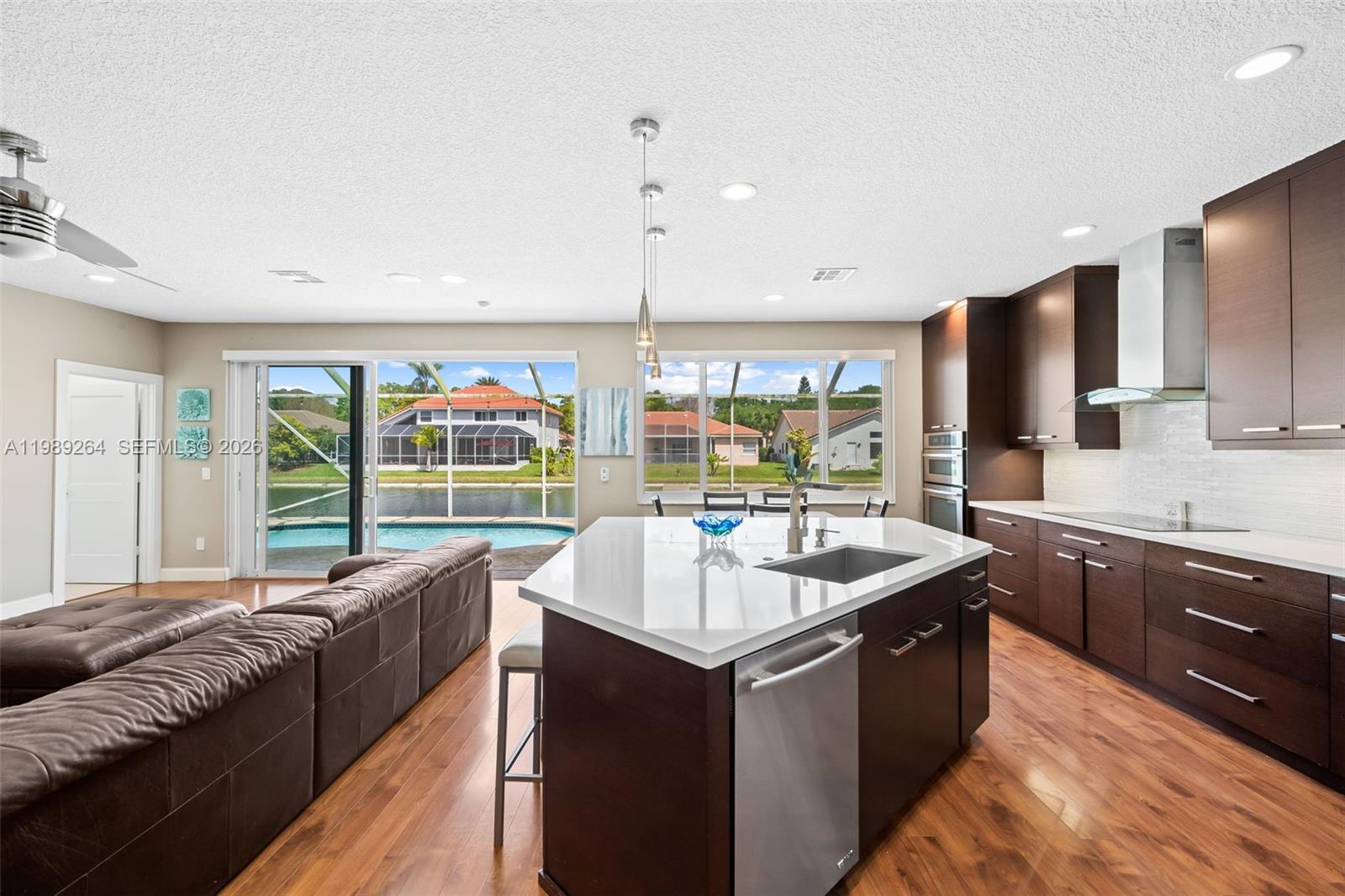 10237 NW 53rd Ct Coral Springs, FL 33076