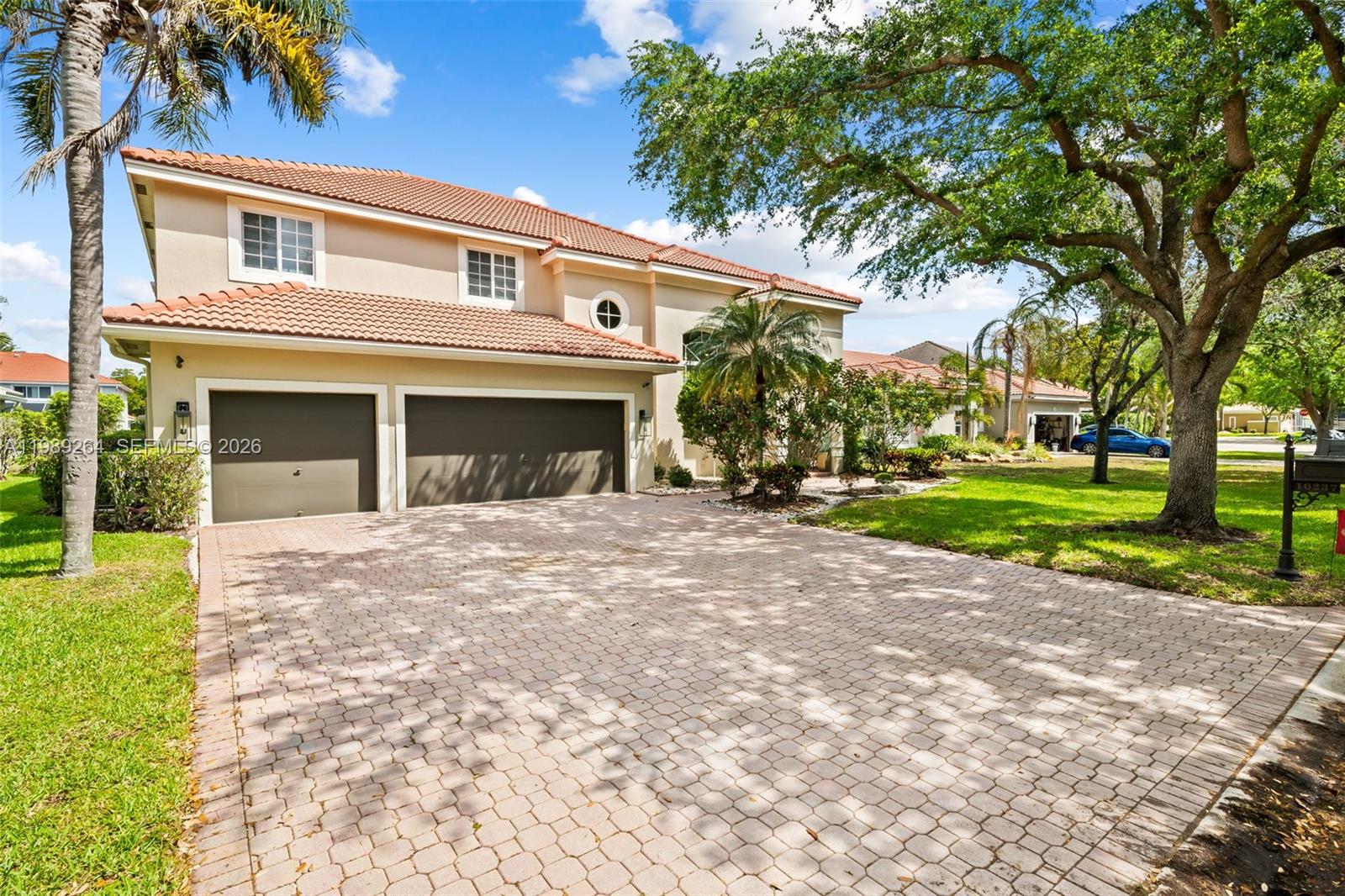 10237 NW 53rd Ct Coral Springs, FL 33076