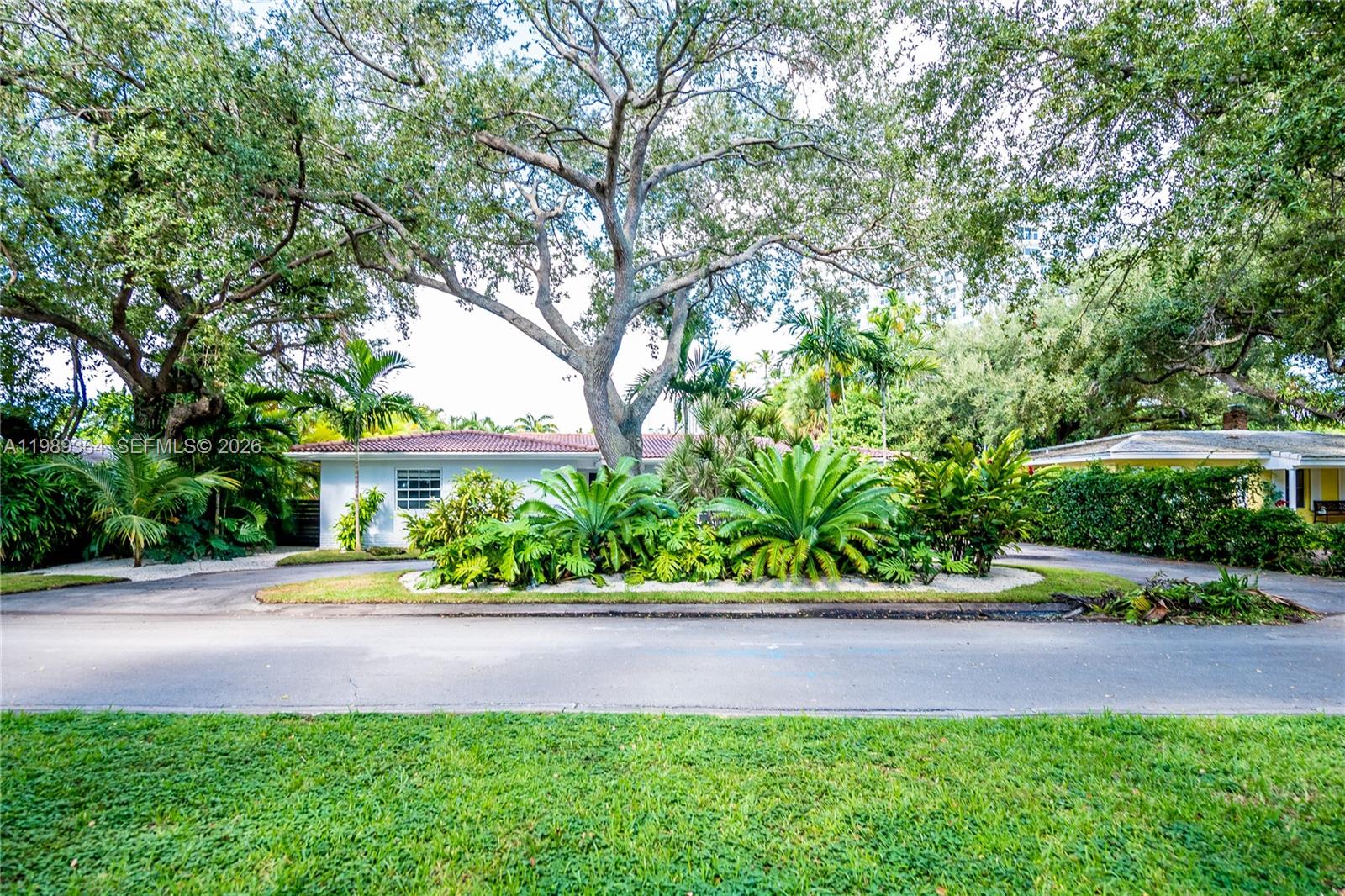 4160 Bay Pt Rd Miami, FL 33137